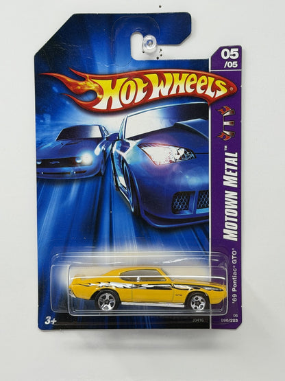Hot Wheels Motown Metal 1969 Pontiac GTO 1:64 Diecast Yellow V2