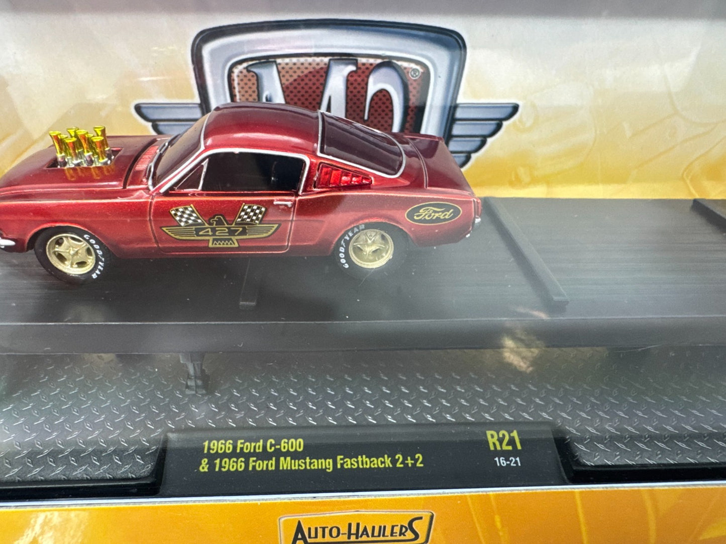 M2 Machines Auto Haulers Ford C-600 w/ 1966 Mustang Fastback Set 1:64 Diecast