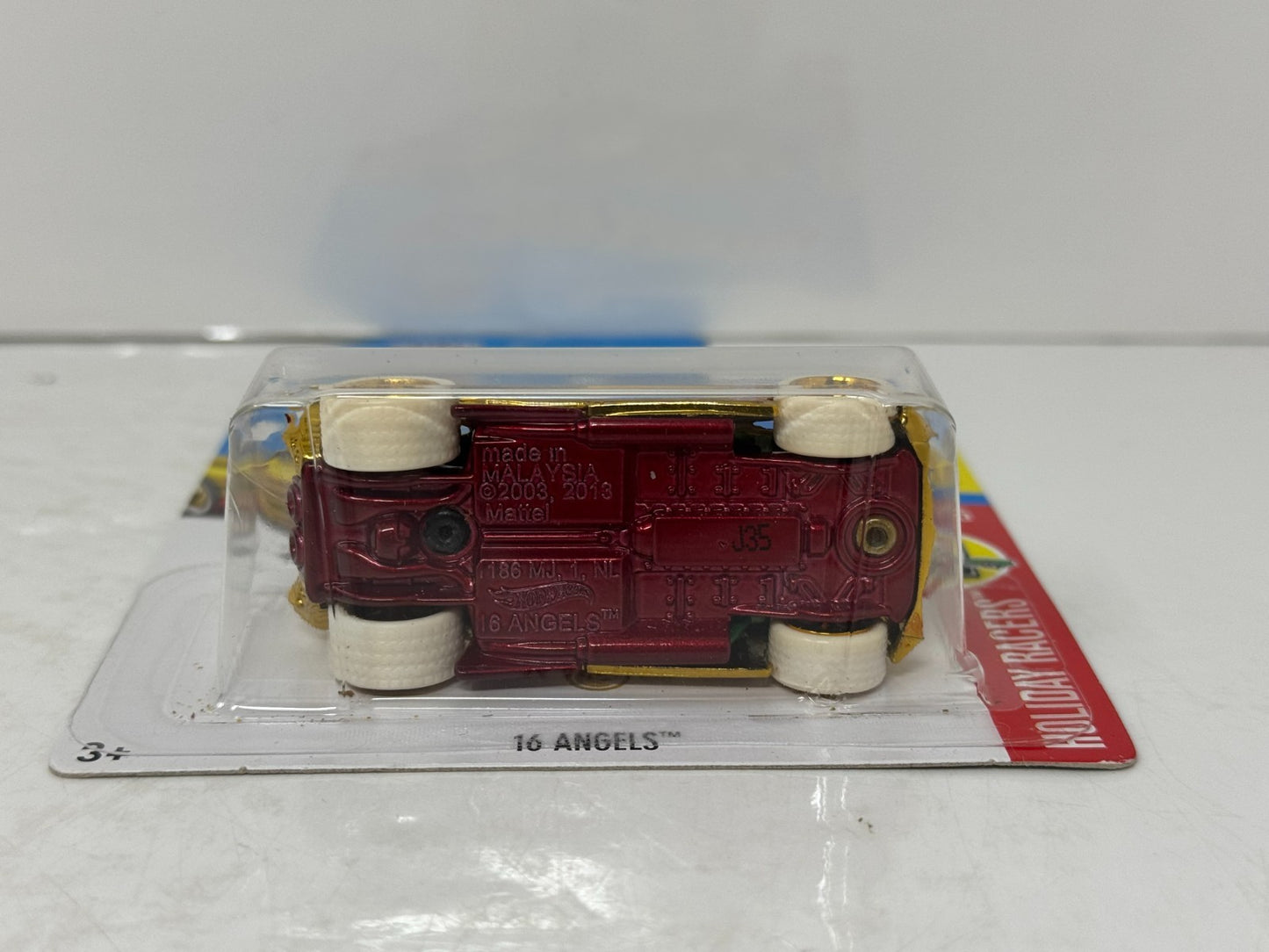Hot Wheels Super Treasure Hunt 16 Angels Holiday Racers 1:64 Diecast