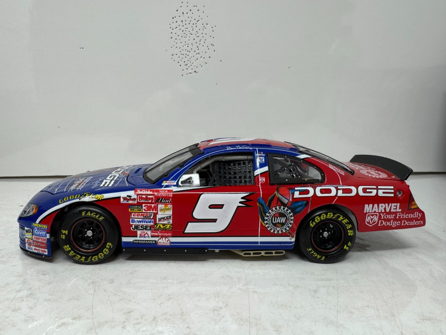Action Nascar #9 Bill Elliott Spider-Man 2001 Dodge Intrepid R/T 1:24 Diecast