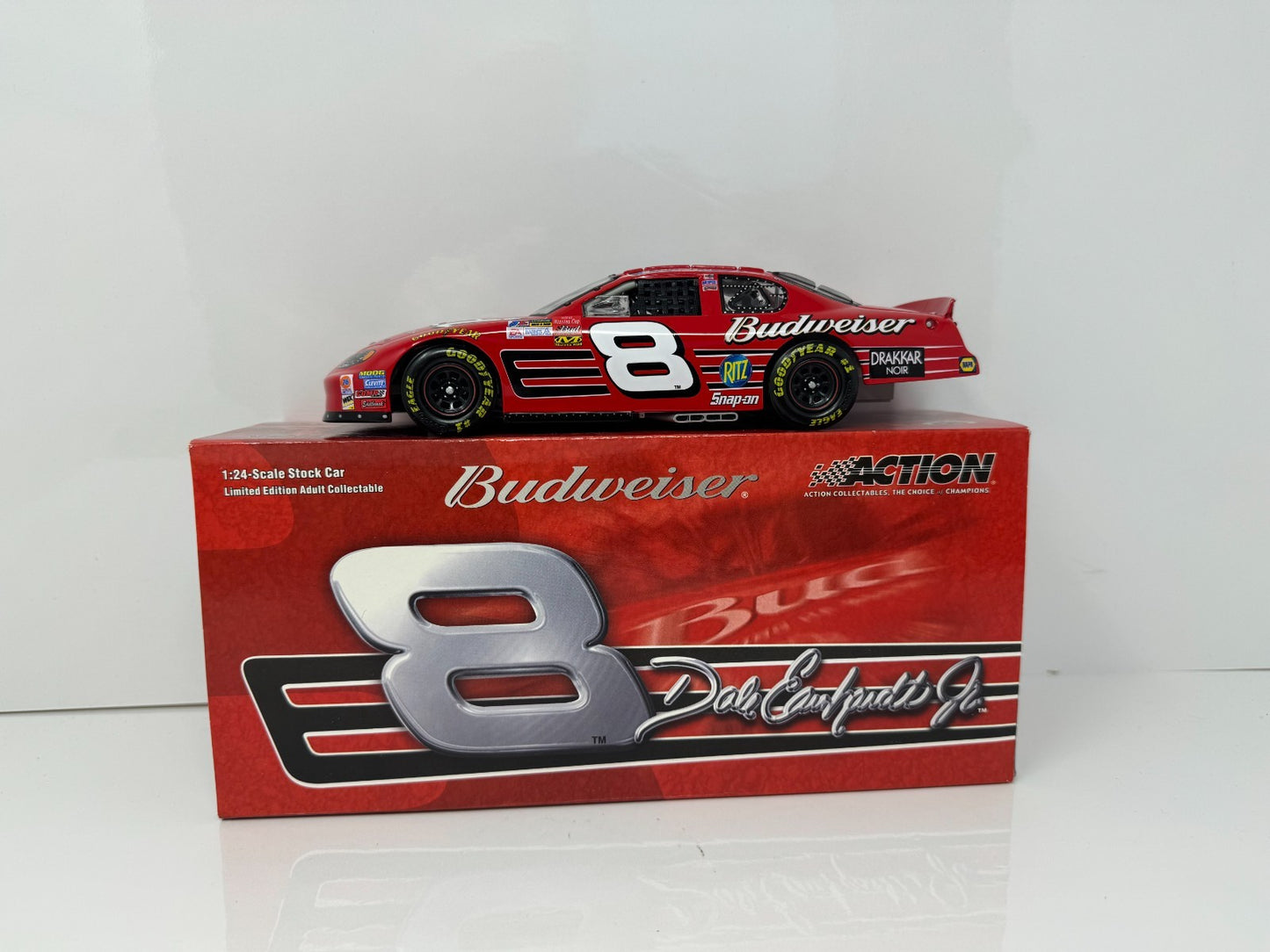 Action NASCAR Dale Earnhardt Jr #8 Budweiser 2003 Monte Carlo 1:24 Diecast