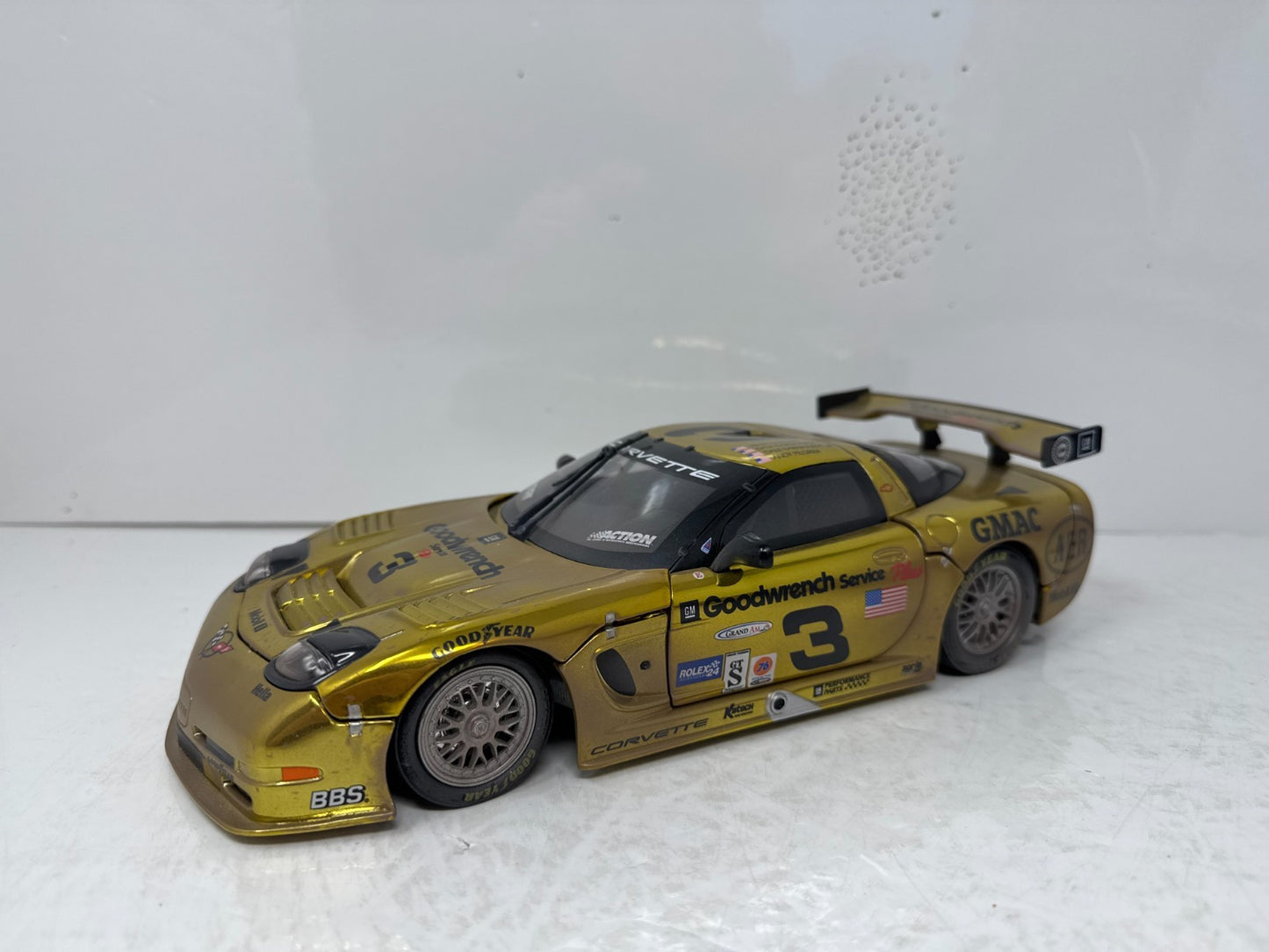 Action Racing #3 Dale Earnhardt GM 2001 Corvette C5R RACED VERSION 1:18 Diecast