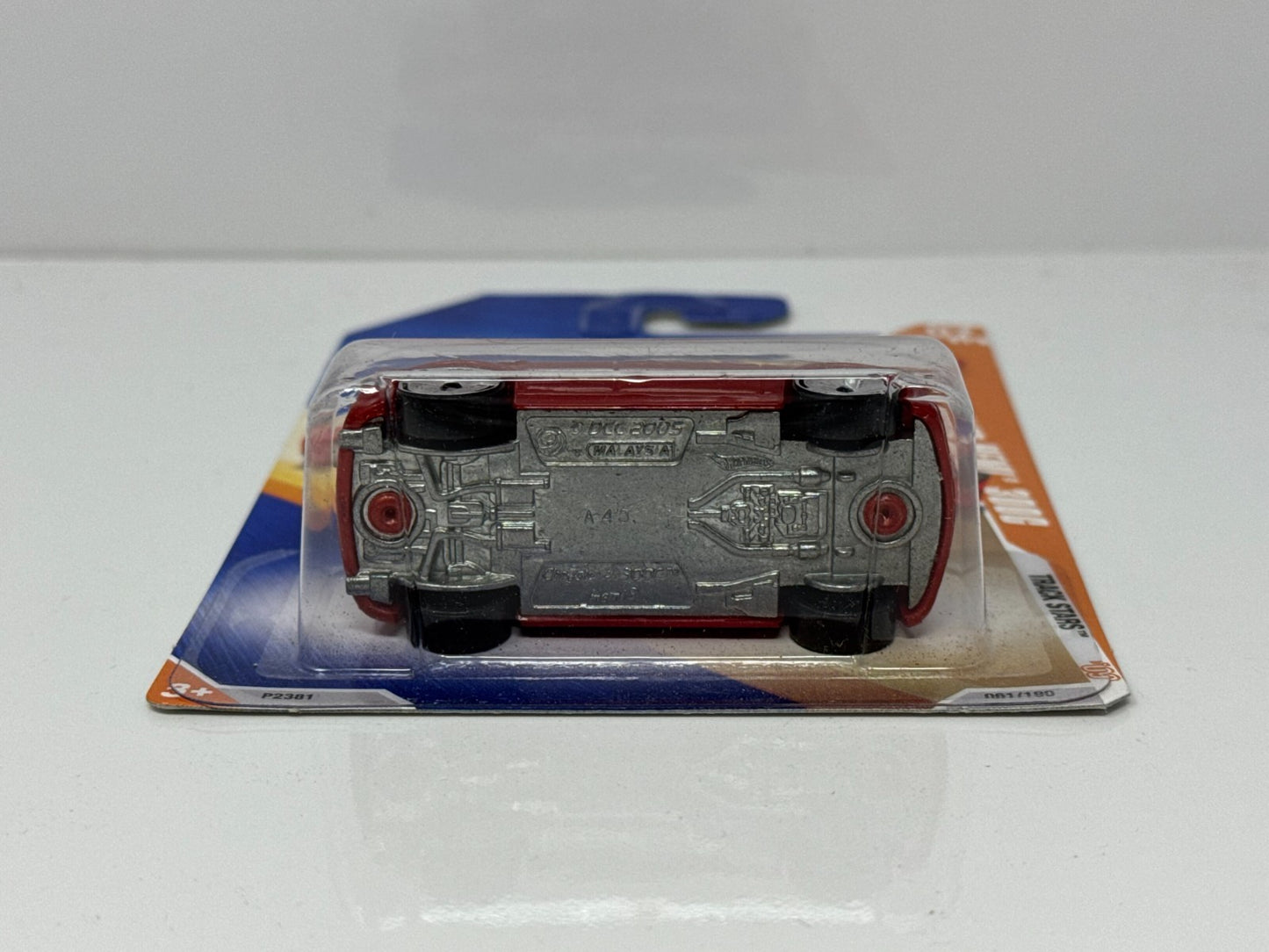 Hot Wheels Track Stars 2009 Chrysler HEMI 300C 1:64 Diecast Factory Sealed