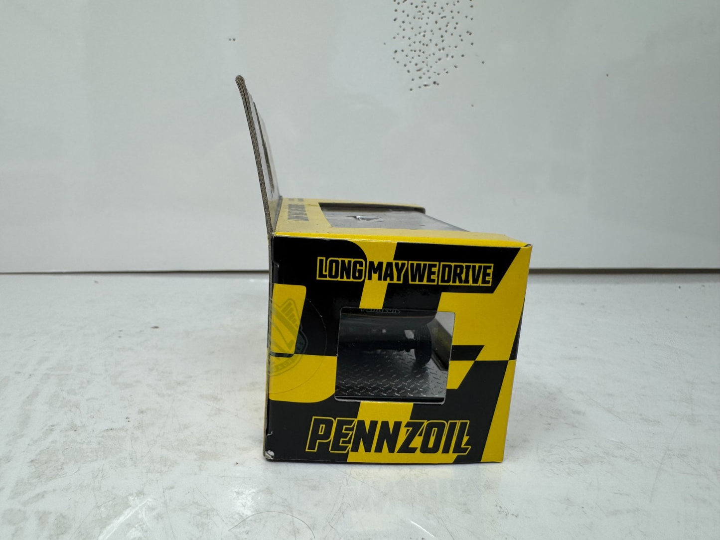 M2 Machines Pennzoil 1971 Dodge Challenger Funny Car 1:64 Diecast