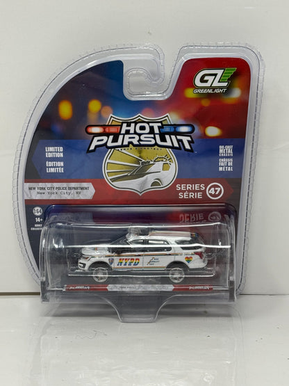 Greenlight Hot Pursuit 2016 Ford Police Interceptor NYPD Pride 1:64 Diecast