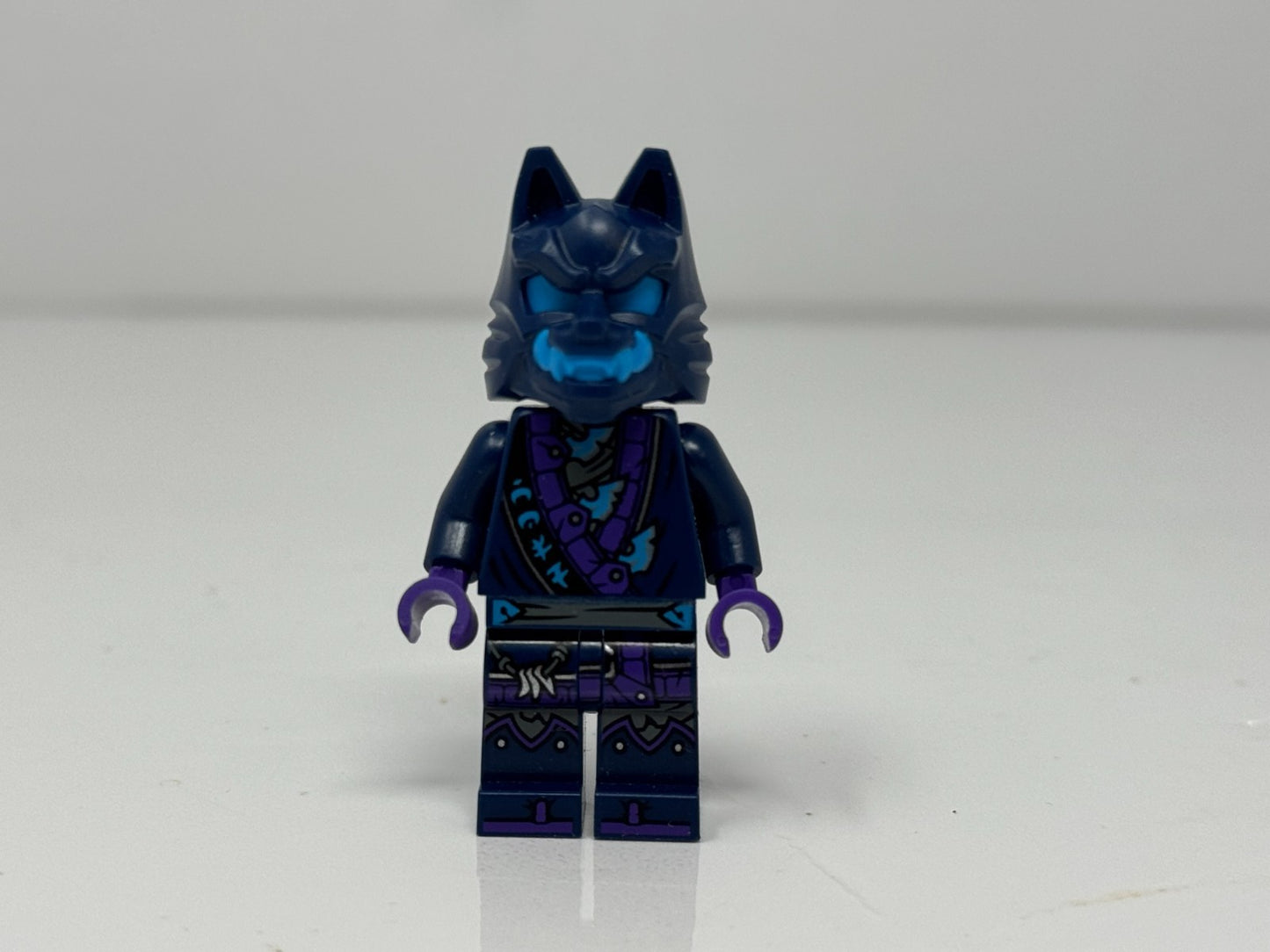 LEGO Ninjago Dragons Rising Wolf Mask Warrior Minifigure