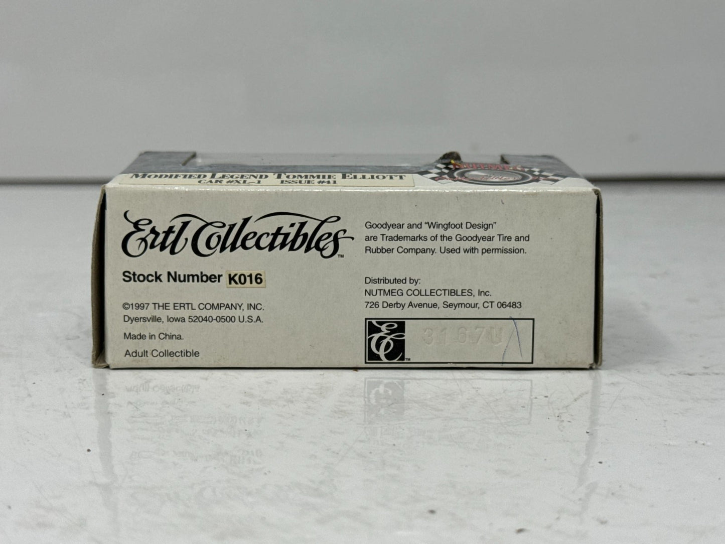 Ertl Nutmeg Modified Legend Tommie Elliott #XL-1 1:64 Diecast 1997 Limited
