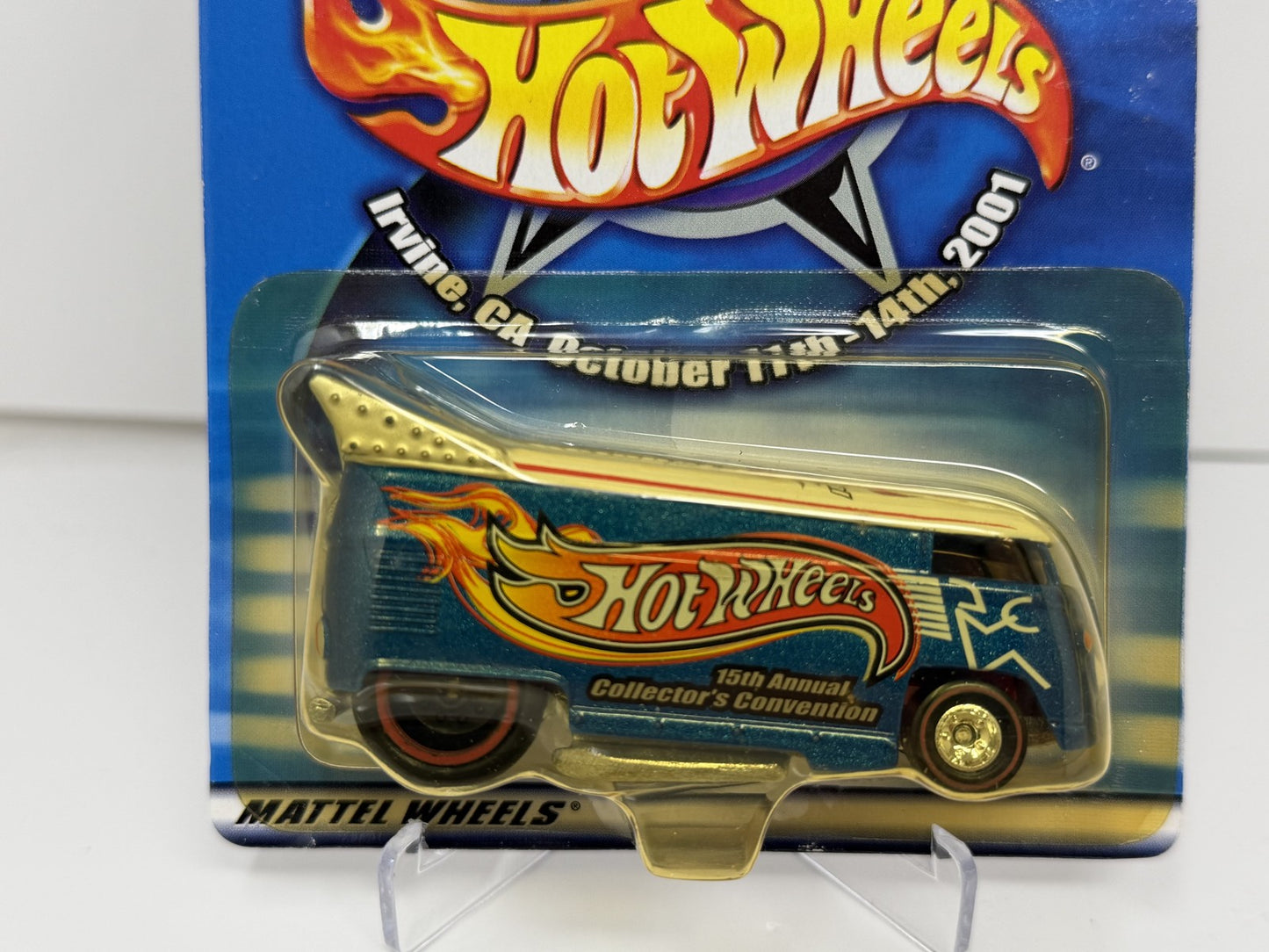 Hot Wheels 2001 15th Annual Collectors Convention Volkswagen Bus 1:64 Diecast