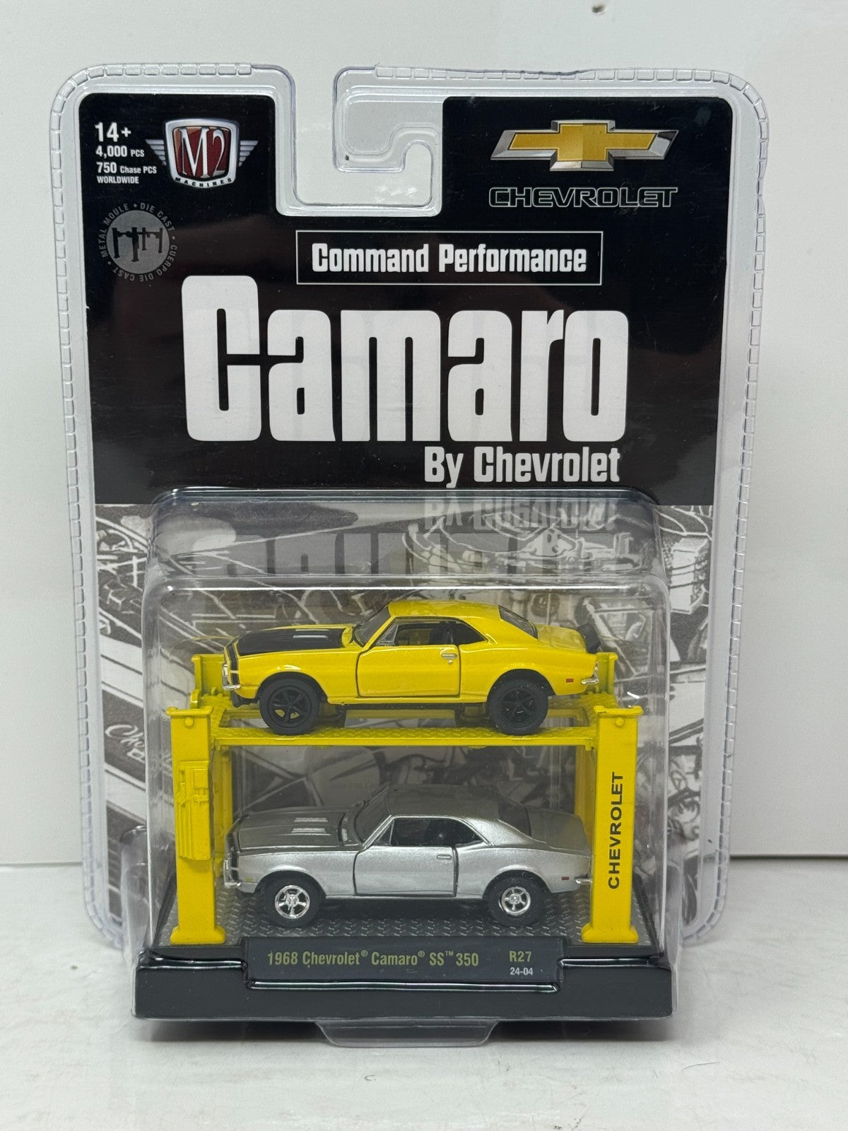 M2 Machines Auto-Lift 1968 Chevrolet Camaro SS 350 1:64 Diecast