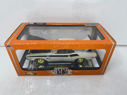 M2 Machines 1970 Dodge Challenger TA Detroit Muscle CHASE 1:24 Diecast Gold Rims