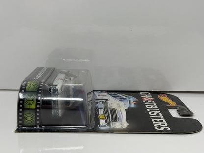 Hot Wheels Retro Entertainment Ghostbusters Ecto-1 1:64 Diecast White V3