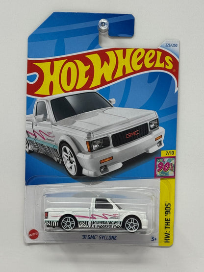 Hot Wheels The 90s 1991 GMC Syclone 1:64 Diecast