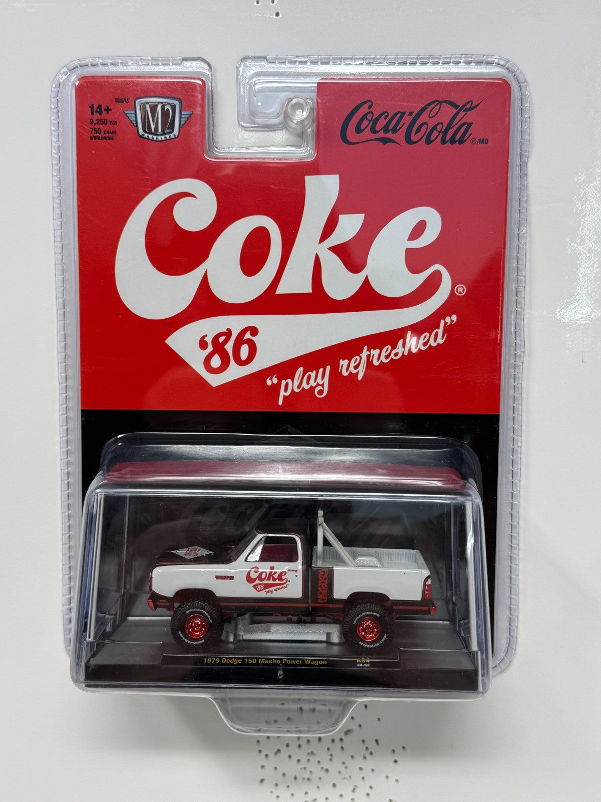 M2 Machines Coca-Cola 1979 Dodge 150 Macho Power Wagon CHASE 1:64 Diecast