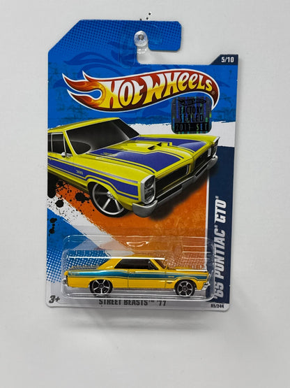 Hot Wheels Street Beasts 1965 Pontiac GTO 1:64 Diecast Factory Sealed