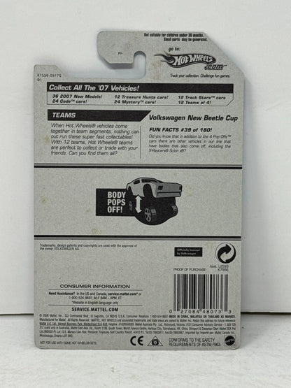 Hot Wheels Pop-Offs Volkswagen New Beetle Cup 1:64 Diecast Silver Rims