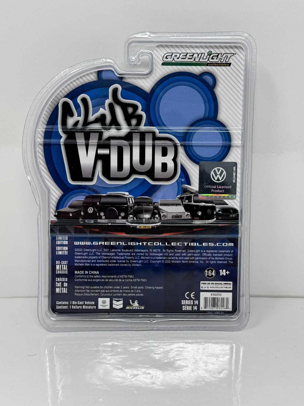 Greenlight Club V-Dub Classic Volkswagen Beetle Michelin #42 1:64 Diecast