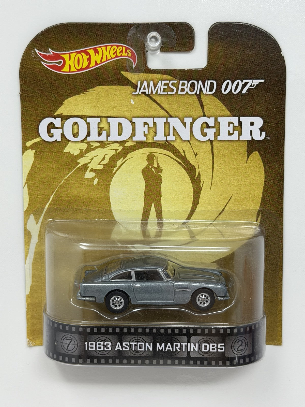 Hot Wheels Retro Entertainment James Bond 007 1963 Aston Martin DB5 1:64 Diecast