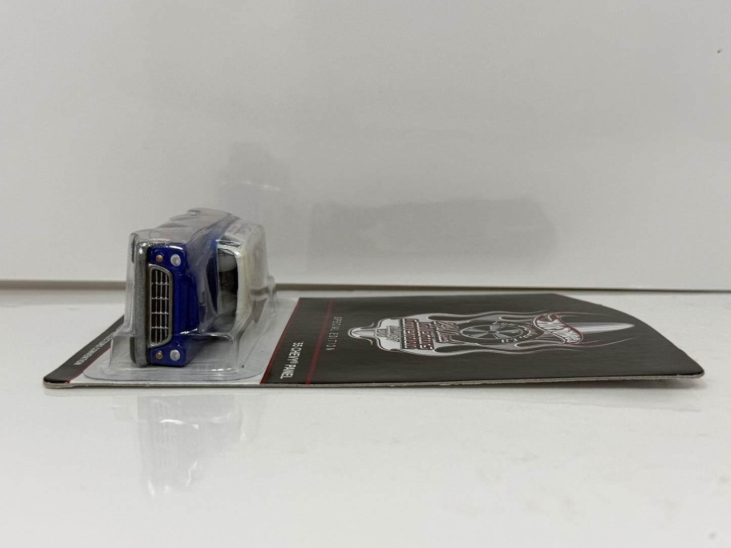 Hot Wheels 2010 24th Collectors Convention 1955 Chevy Panel 1:64 Diecast