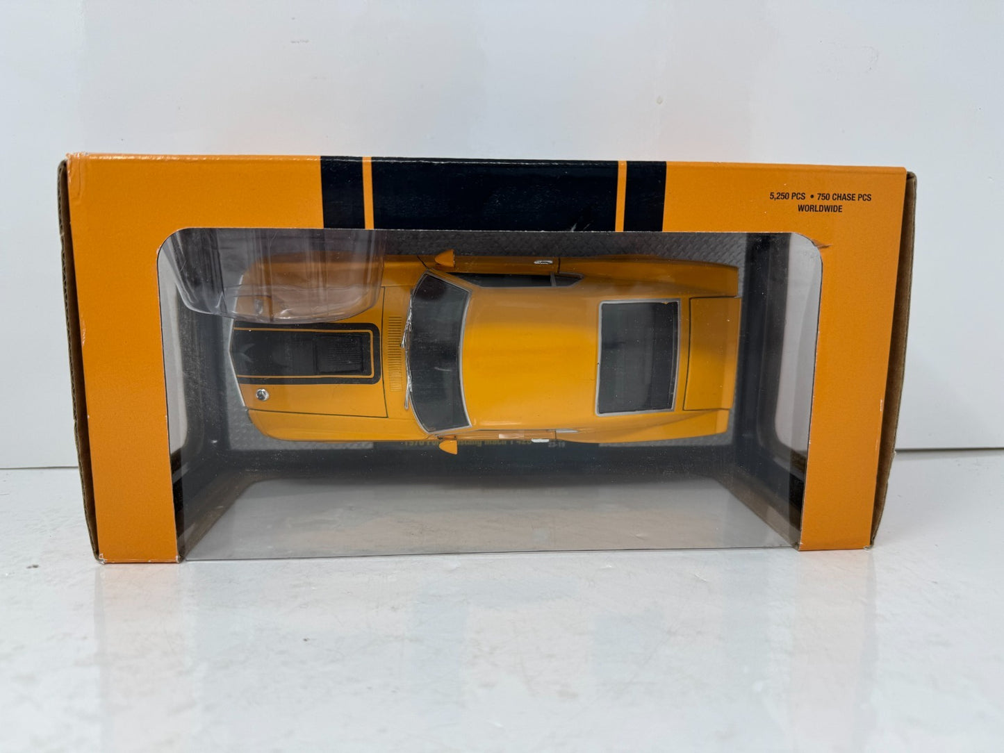 M2 Machines 1970 Ford Mustang Mach 1 428 1:24 Diecast