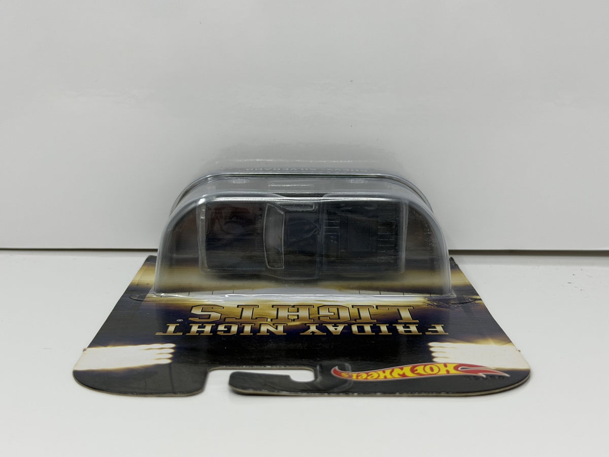 Hot Wheels Retro Entertainment Friday Night Lights Chevy Silverado 1:64 Diecast