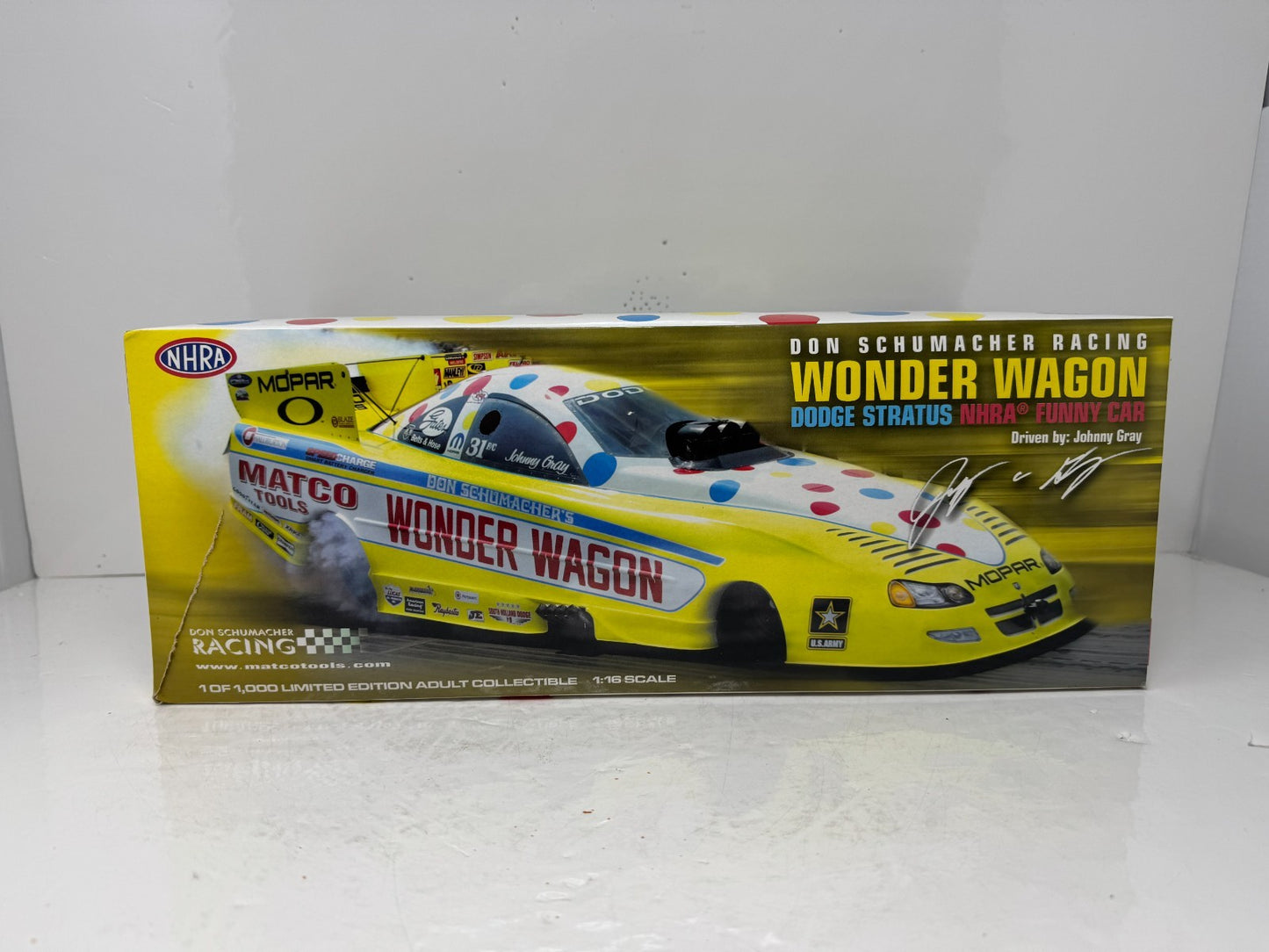 Milestone Johnny Gray NHRA Wonder Wagon Dodge Stratus Funny Car 1:16 Scale