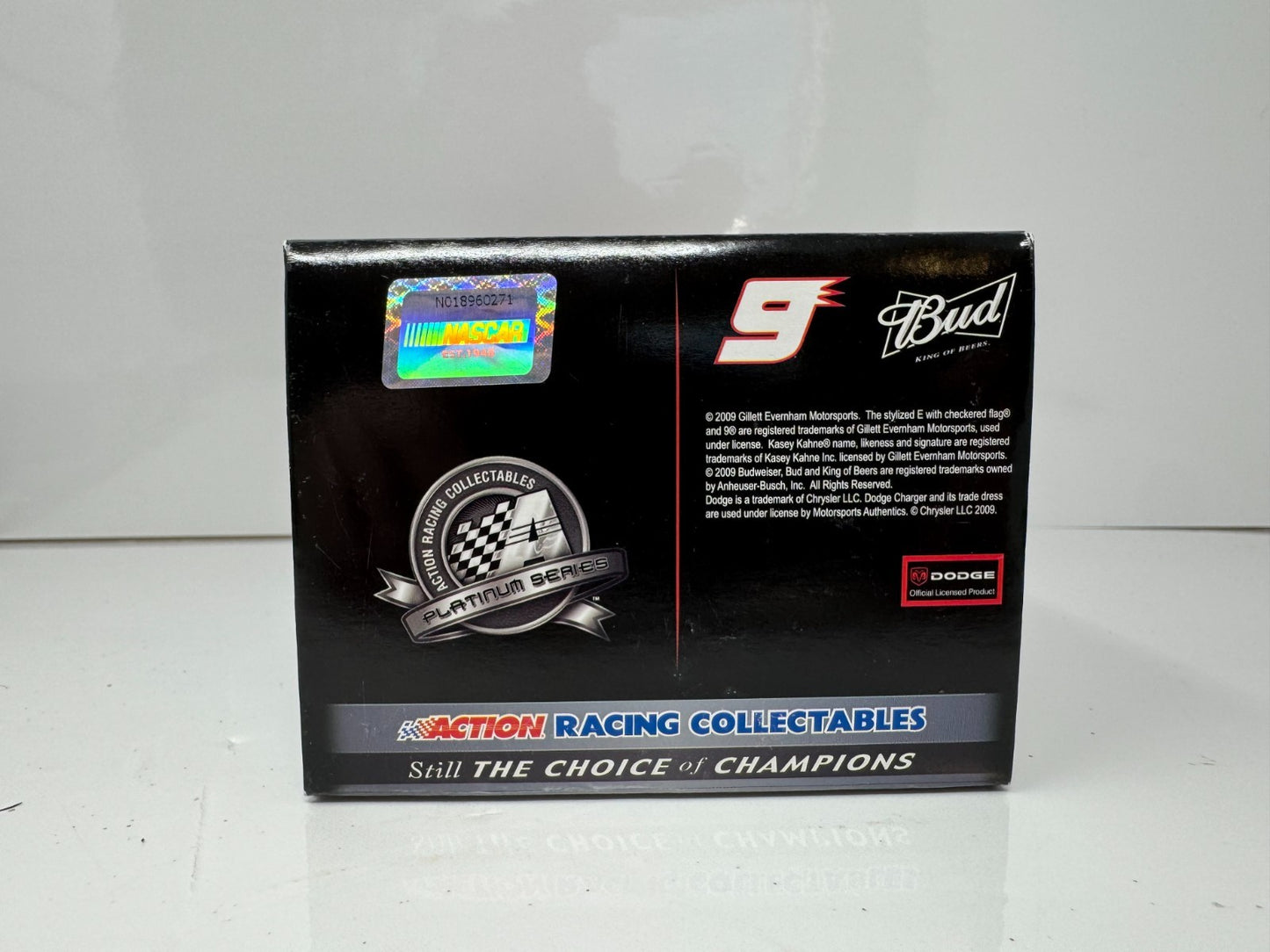 Action NASCAR Kasey Kahne #9 Budweiser 2009 Dodge Charger 1:24 Diecast