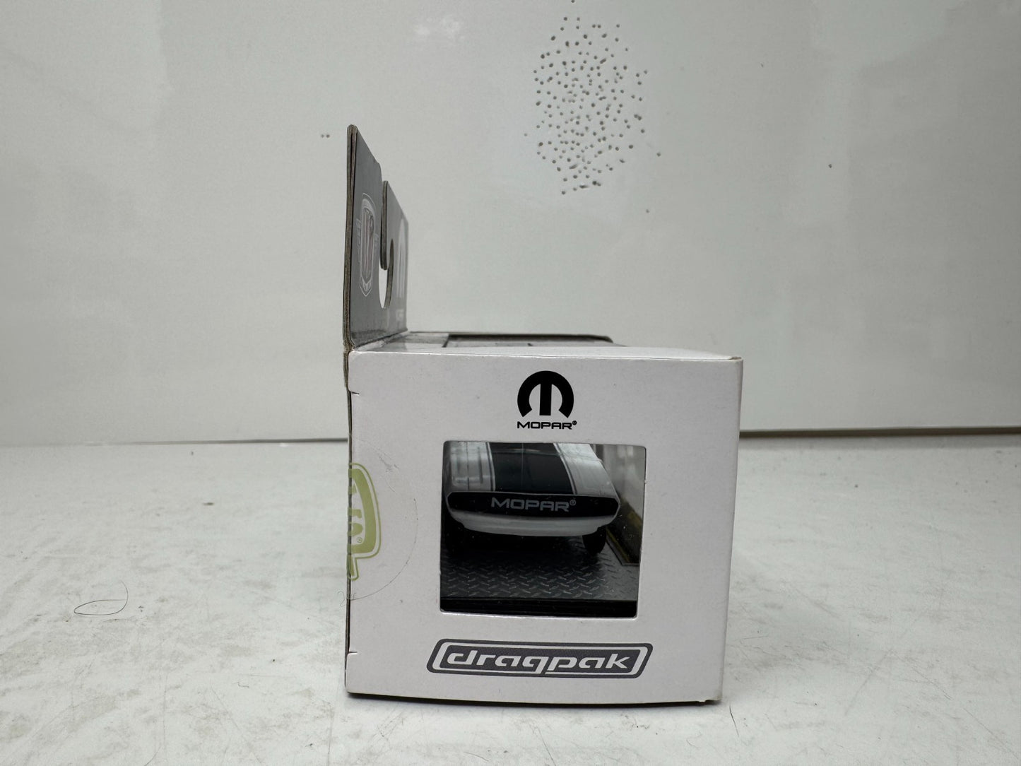 M2 Machines Mopar Direct Connection 1971 Dodge Challenger Funny Car 1:64 Diecast