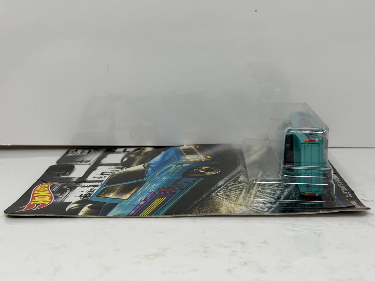Hot Wheels Premium Cruise Boulevard Custom 1993 Nissan Hardbody D21 1:64 Diecast