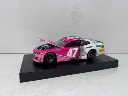Lionel NASCAR #47 Ricky Stenhouse Jr Kroger Pink Camaro ZL1 1:24 Diecast