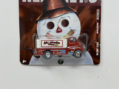 Hot Wheels Hershey's Mounds 1951 GMC C.O.E. 1:64 Diecast Real Riders