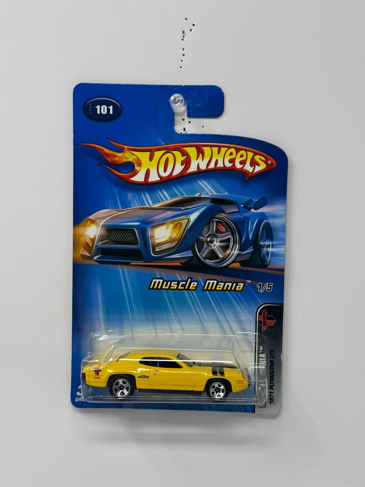 Hot Wheels Muscle Mania 1971 Plymouth GTX 1:64 Diecast Black Bottom