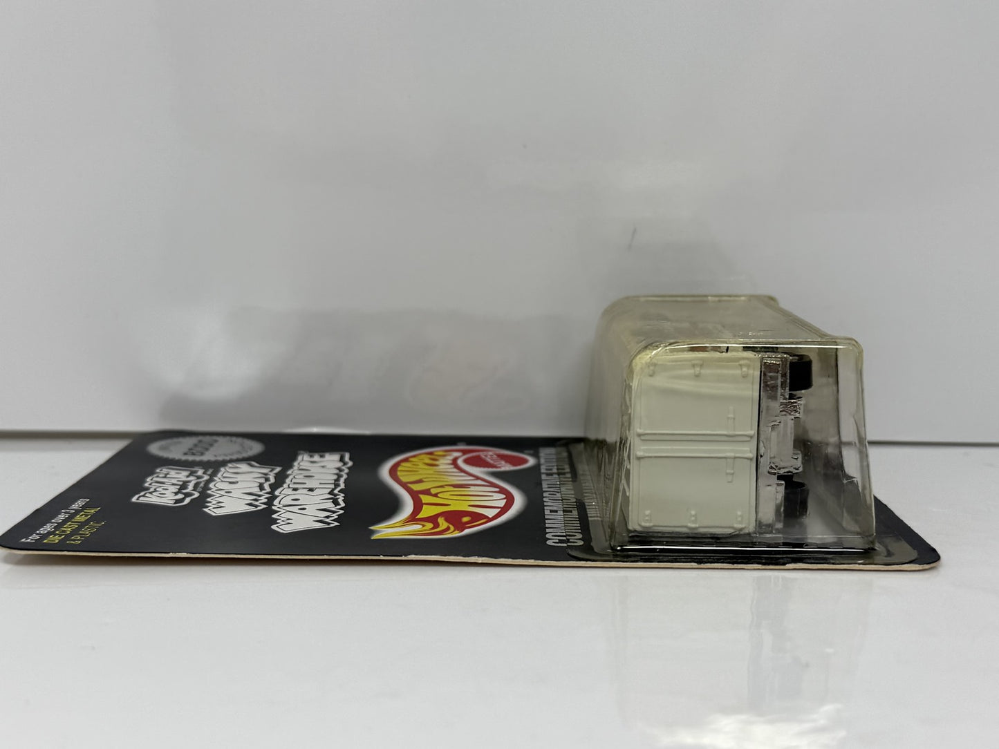 Hot Wheels Kool-Aid Wacky Warehouse Commemorative Hiway Hauler 1:64 Diecast