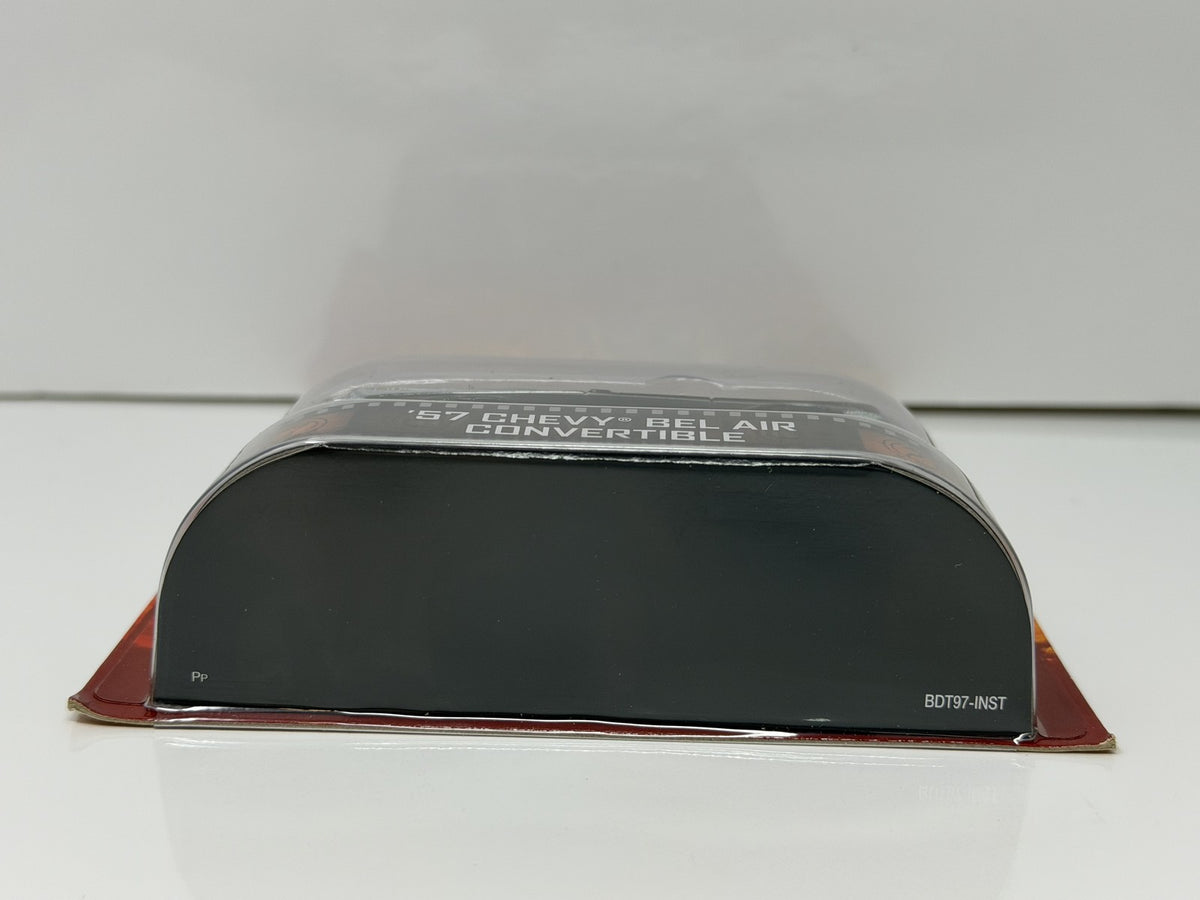 Hot Wheels Retro Entertainment Simon & Simon 1957 Chevy Bel Air 1:64 Diecast