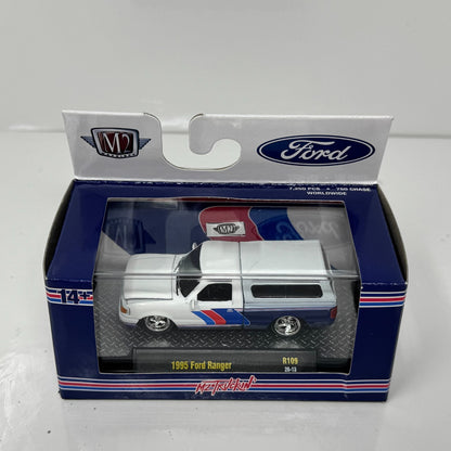 M2 Machines M2 Truckin' 1995 Ford Ranger 1:64 Diecast