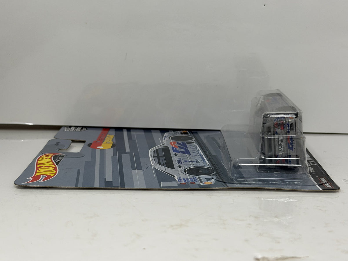 Hot Wheels Premium Deutschland Design 1994 AMG-Mercedes C-Class DTM 1:64 Diecast
