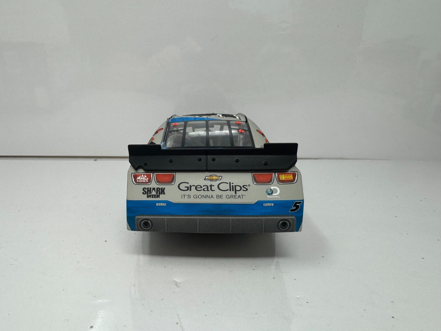 Lionel NASCAR Kasey Kahne #5 Great Clips Shark Week 2013 Camaro 1:24 Diecast