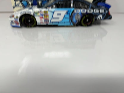 Action NASCAR Kasey Kahne #9 MOPAR 2004 Dodge Intrepid 1:24 Diecast
