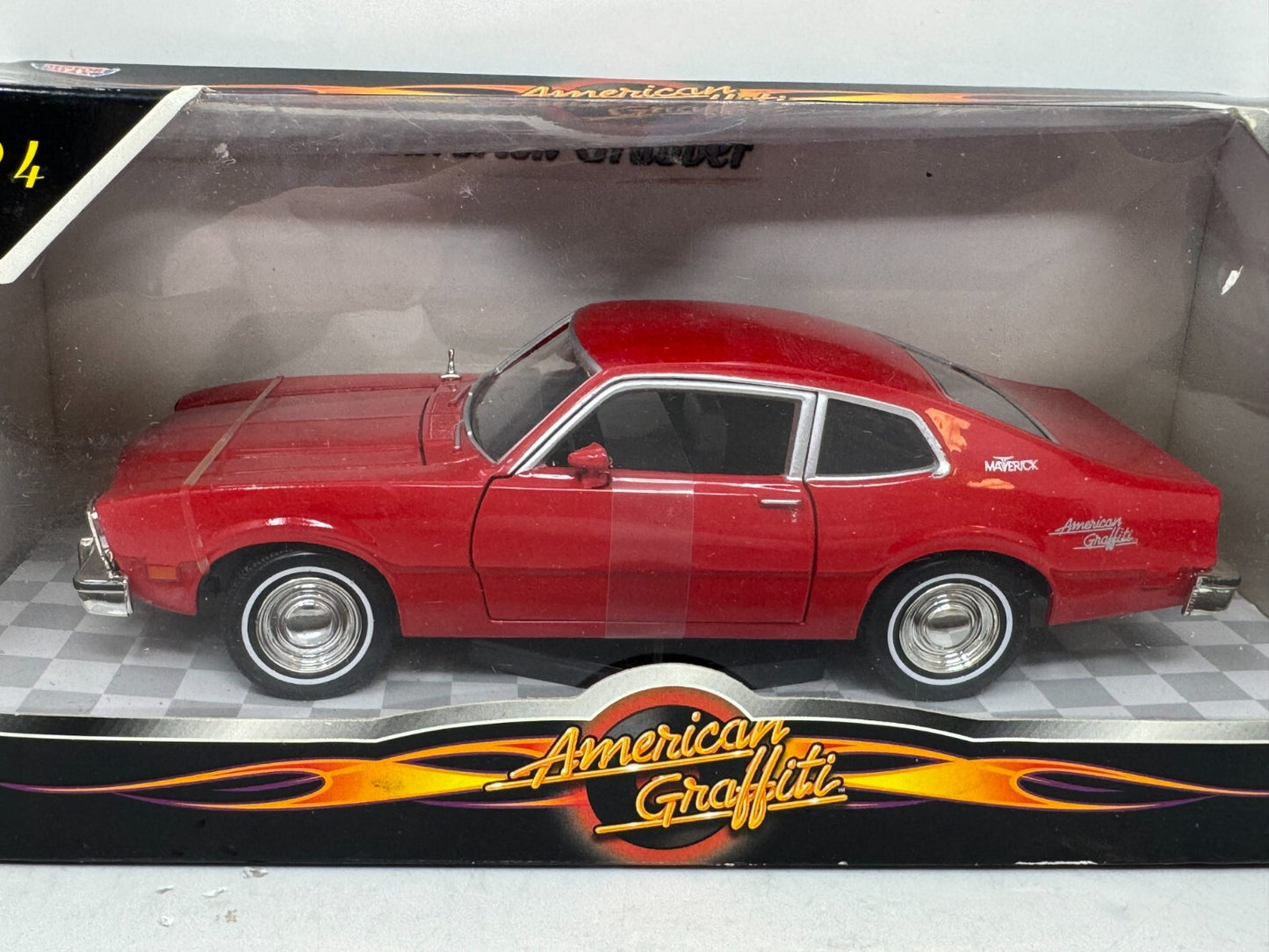 Motormax American Graffiti 1974 Ford Maverick Grabber 1:24 Diecast