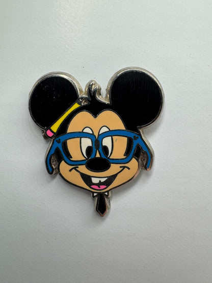 Disney Mickey Mouse with Glasses Nerds Rock Head Collection Trading Pin DC2S1