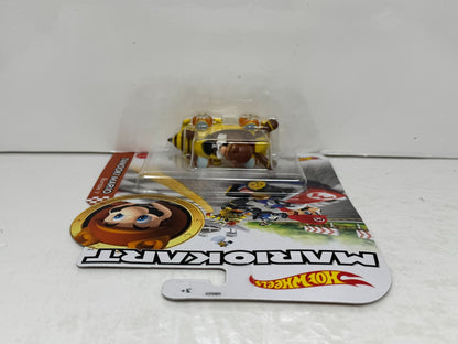 Hot Wheels Mario Kart Tanooki Mario Bumble V 1:64 Diecast