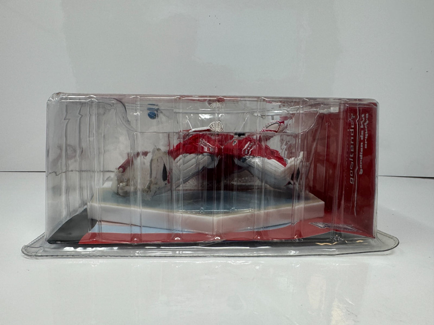 McFarlane NHL Dominik Hasek Detroit Red Wings Series 7 Figurine