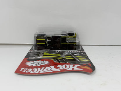 Hot Wheels 2017 Collector Edition Long Gone Toys 'R' Us Mail In 1:64 Diecast