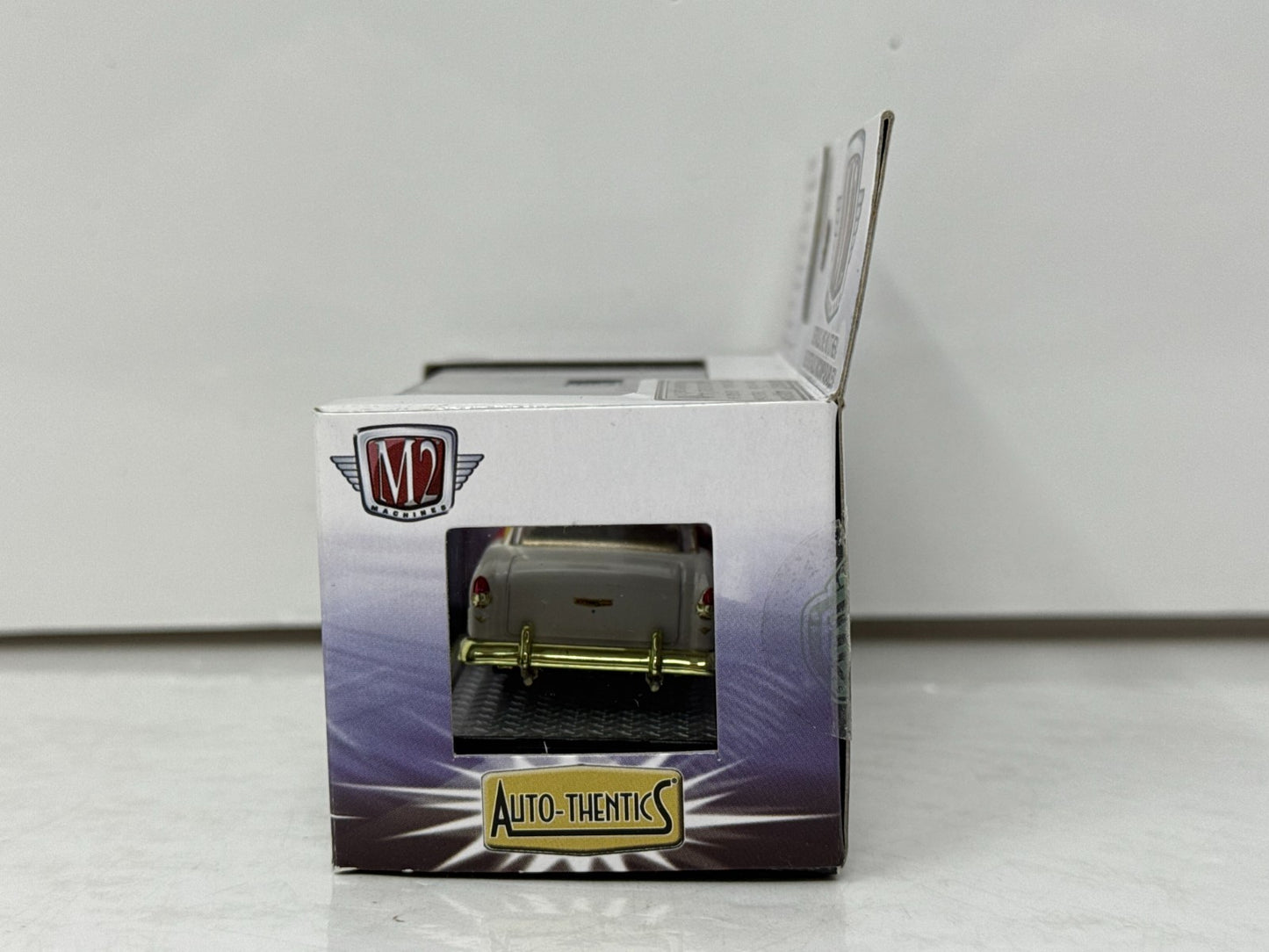 M2 Machines Auto-Thentics 1955 Chevrolet Bel Air CHASE 1:64 Diecast