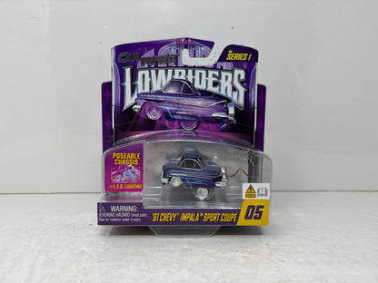 Jada Car Tuned Lowriders 1961 Chevy Impala Sport Coupe 1:64 Diecast