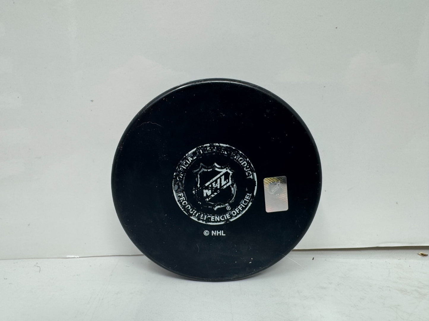 Doug Gilmour Toronto Maple Leafs Signed NHL Autograph Puck Silver Auto