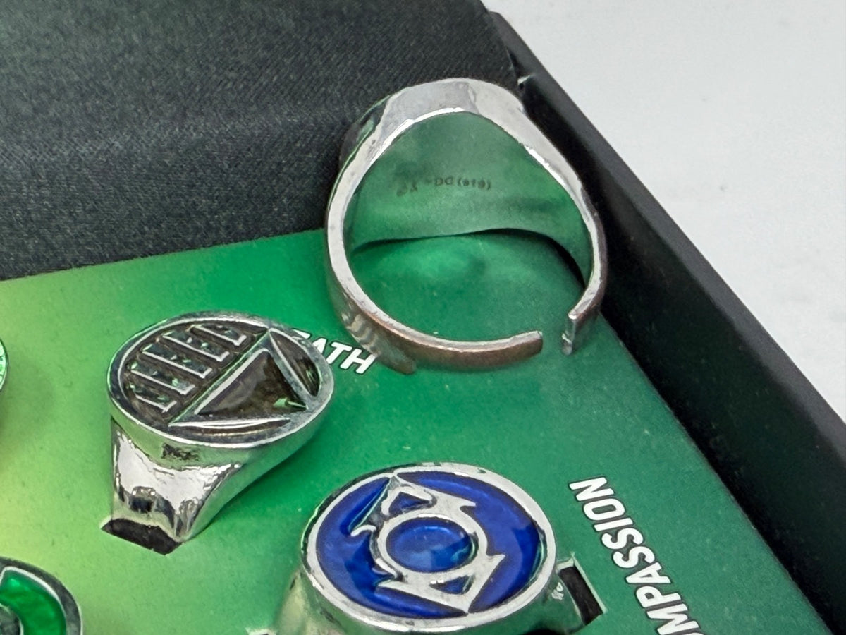 DC Green Lantern Emotional Spectrum 9-Ring Set Adjustable Collector Box