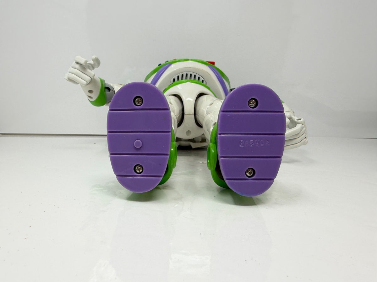 Vintage 1999 Mattel Toy Story 2 Buzz Lightyear Flight Control Talking Action Fig
