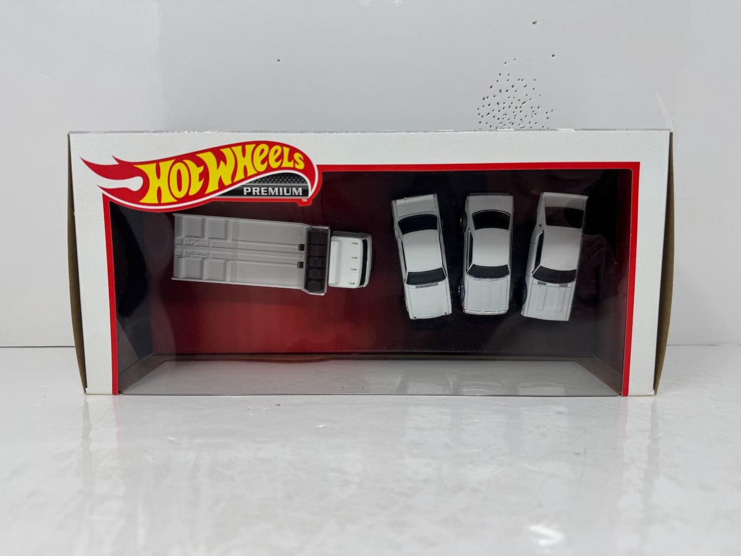 Hot Wheels Premium Nissan 4-Pack Collector Diorama Set 1:64 Diecast
