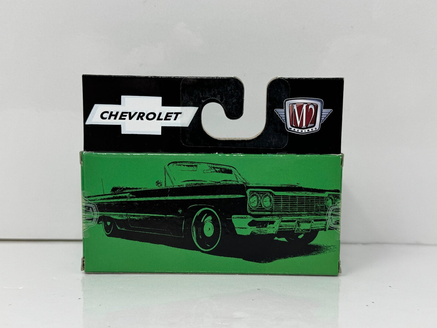 M2 Machines 1964 Chevrolet Impala Convertible 1:64 Diecast