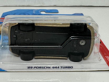 Hot Wheels Porsche 1989 Porsche 944 Turbo 1:64 Diecast